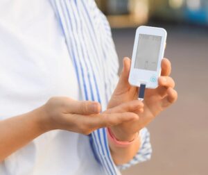 Read more about the article Hypoglycemia: Signs, Causes, Treatment, and Care Pathways